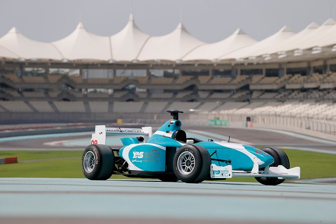 Formula Yas 3000 view 1