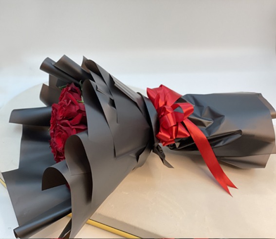 The rose bouquet is pulse view 4
