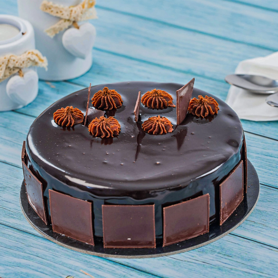 Dark chocolate cake2 view 1