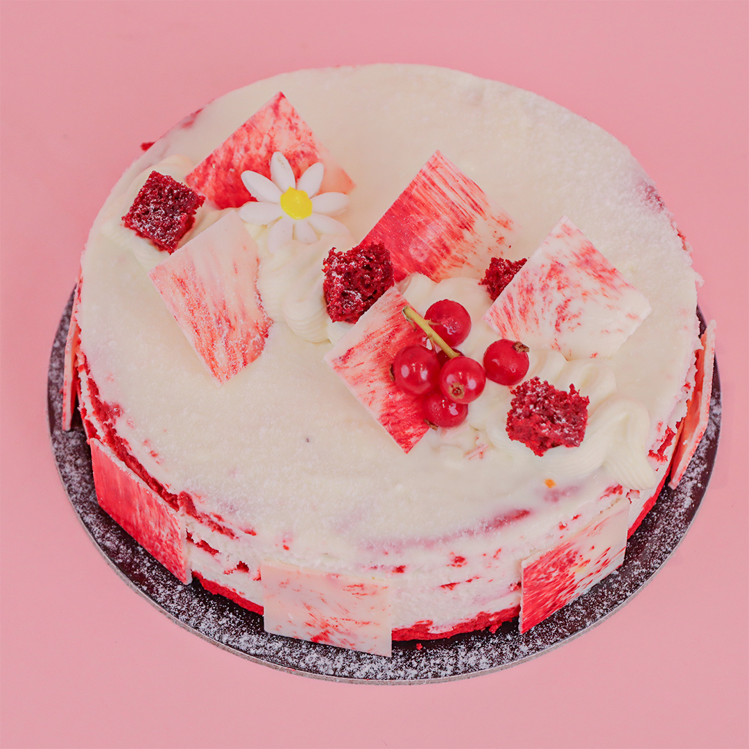Strawberry cake view 4