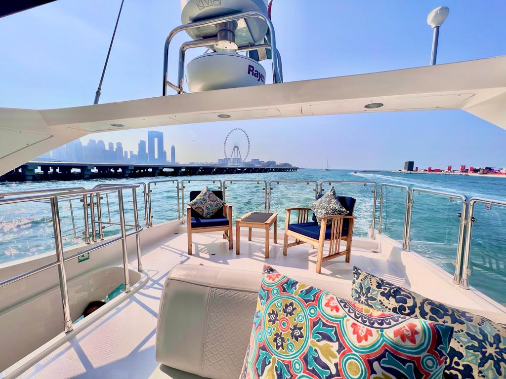 Majesty Yacht 56 ​​feet view 11