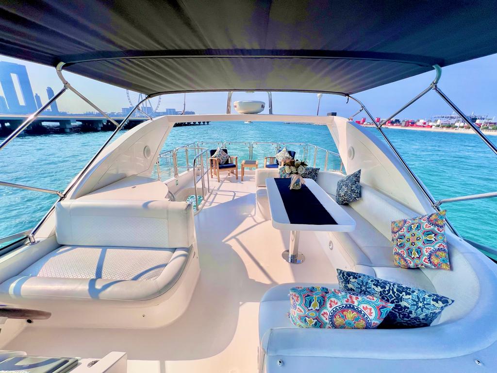 Majesty Yacht 56 ​​feet view 12