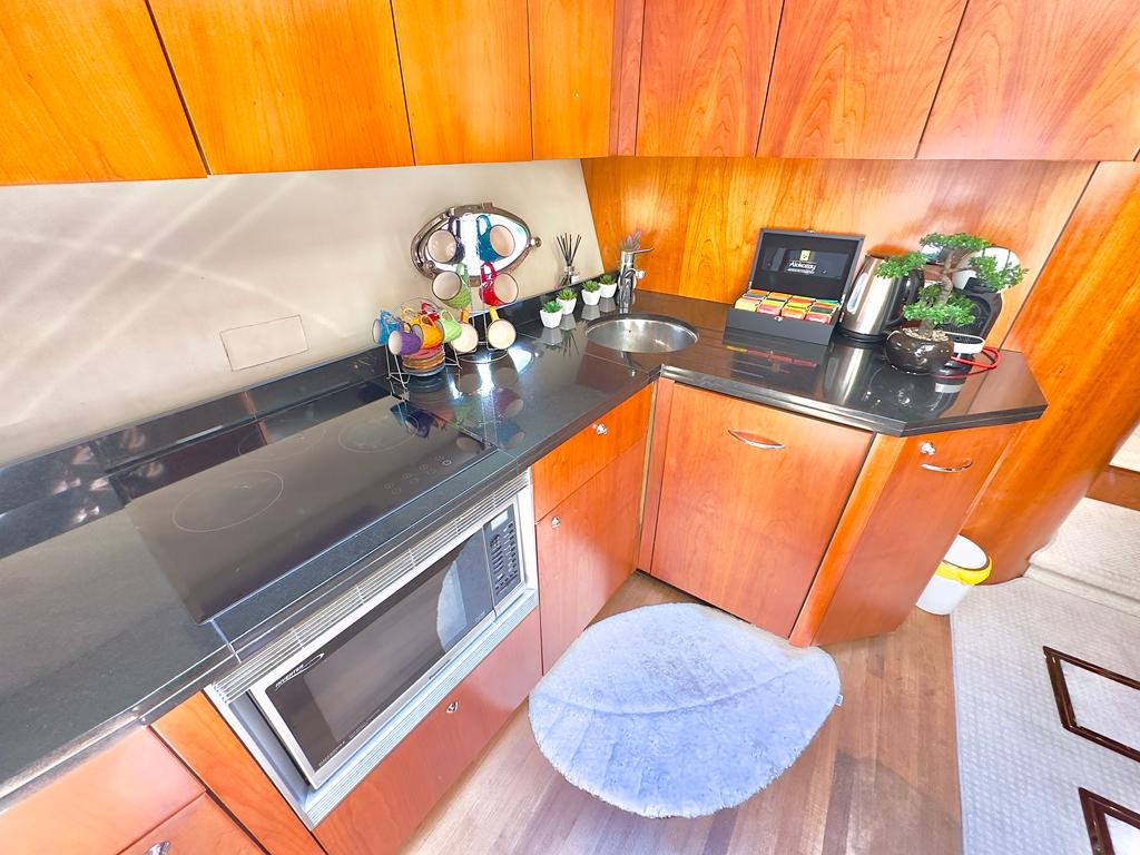 Sunseeker 70ft yacht view 15