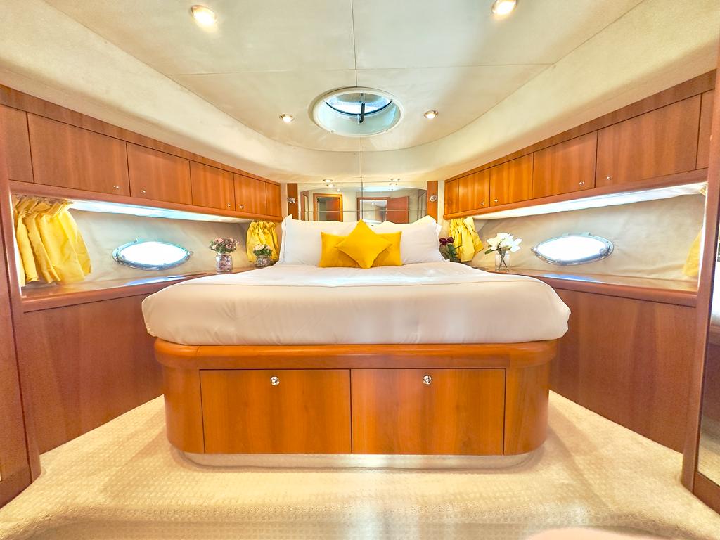 Sunseeker 70ft yacht view 19