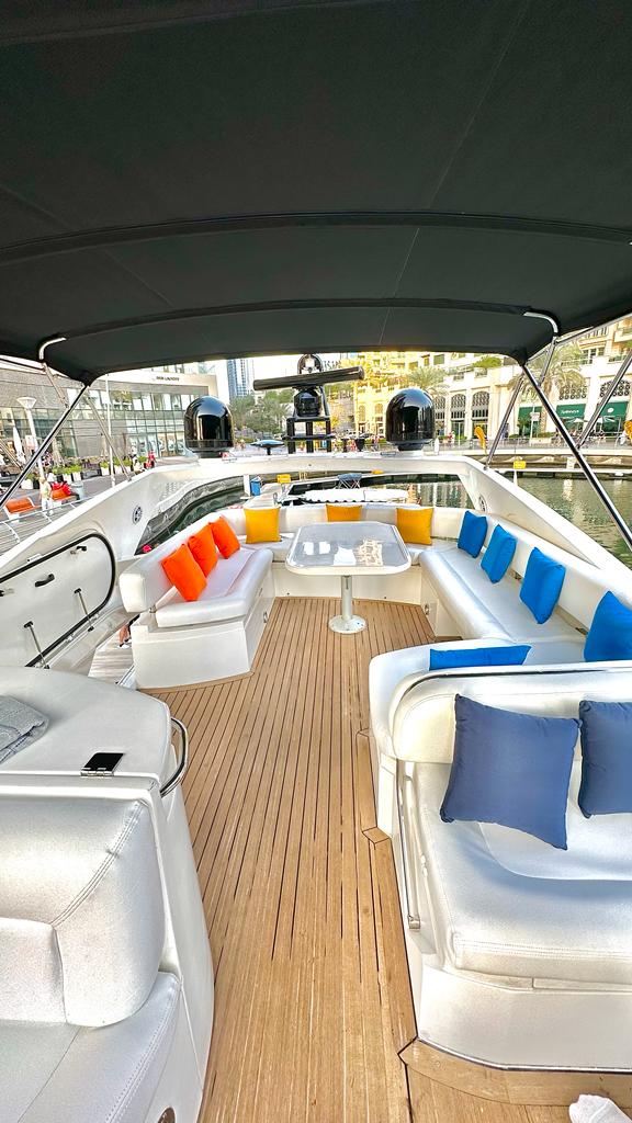 Sunseeker 70ft yacht view 35
