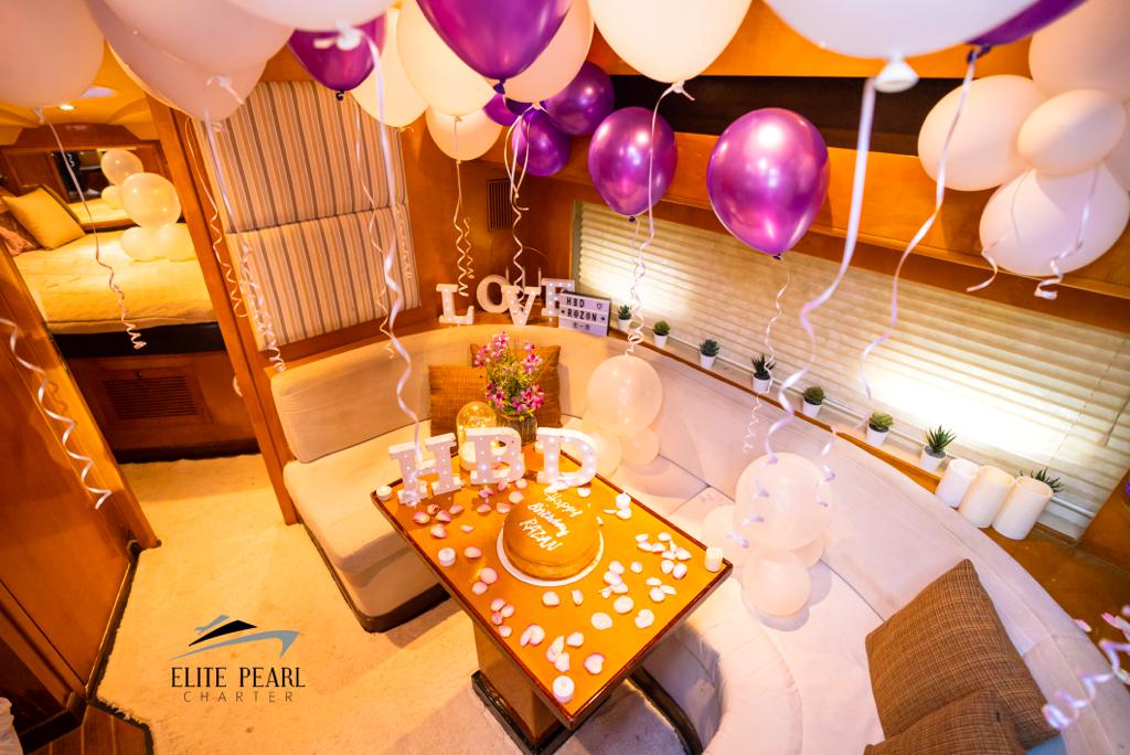 Girl's Birthday Yacht 31 feet view 1