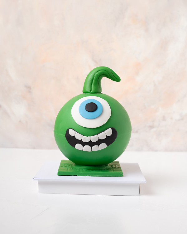 Green one eye monster view 1