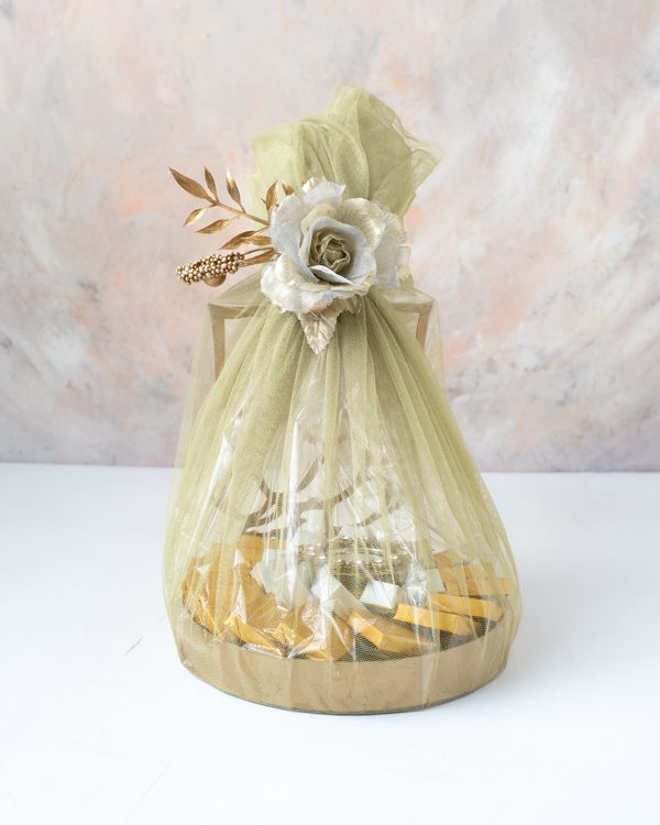 Ganesha Hamper with Diya view 6