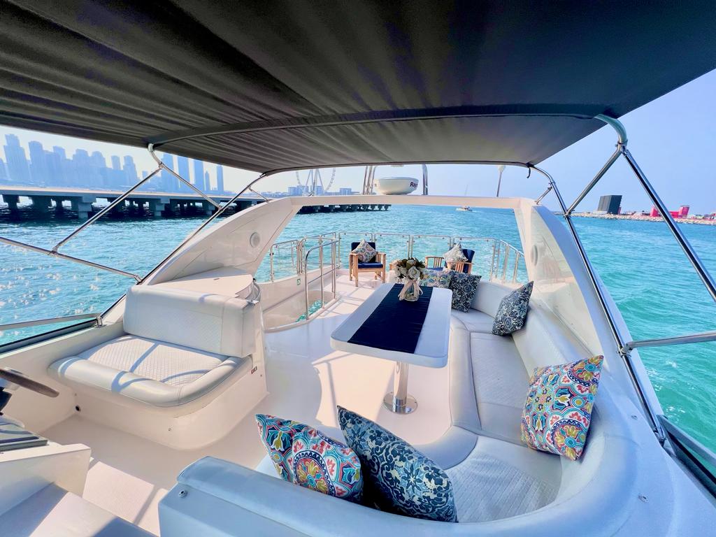Yacht Majesty56 ​​feet view 12