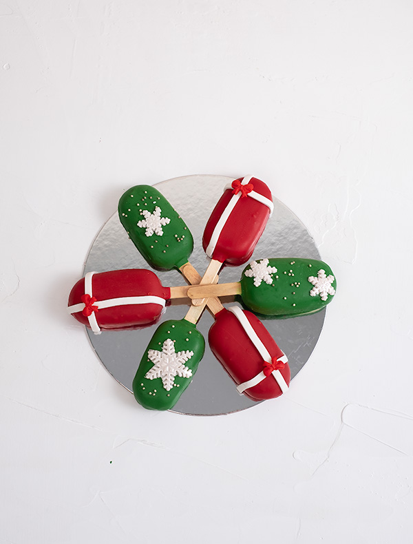 Christmas Cakesicles view 4
