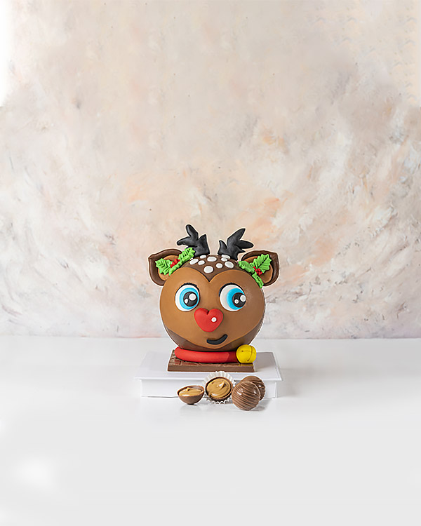 Pinata 3D Chocolate Reindeer by NJD view 4