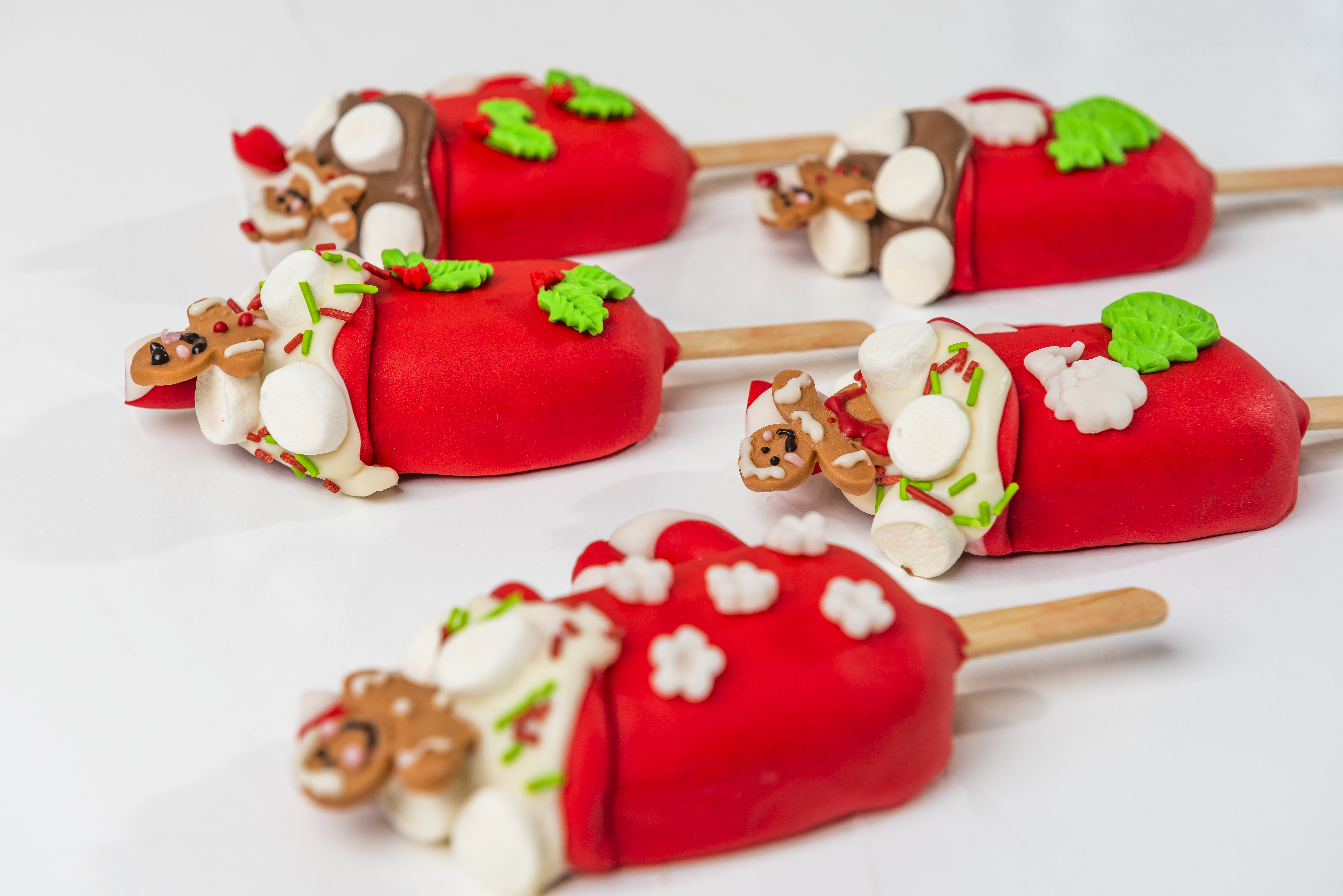 Gingerbread Man Theme Cakesicles by NJD view 6