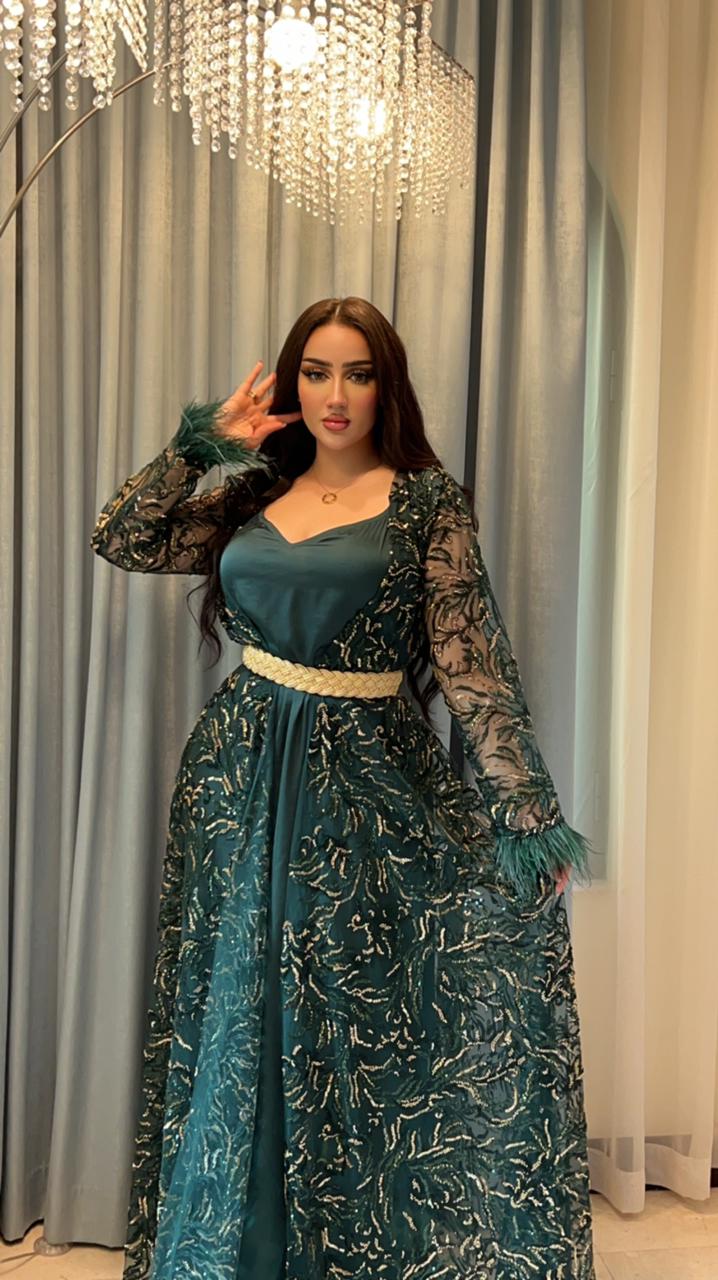 Traditional Moroccan dress for women for special occasions view 4