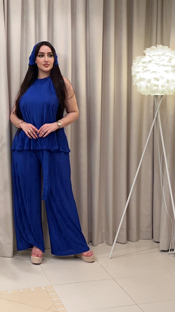 Blouse and pants view 4