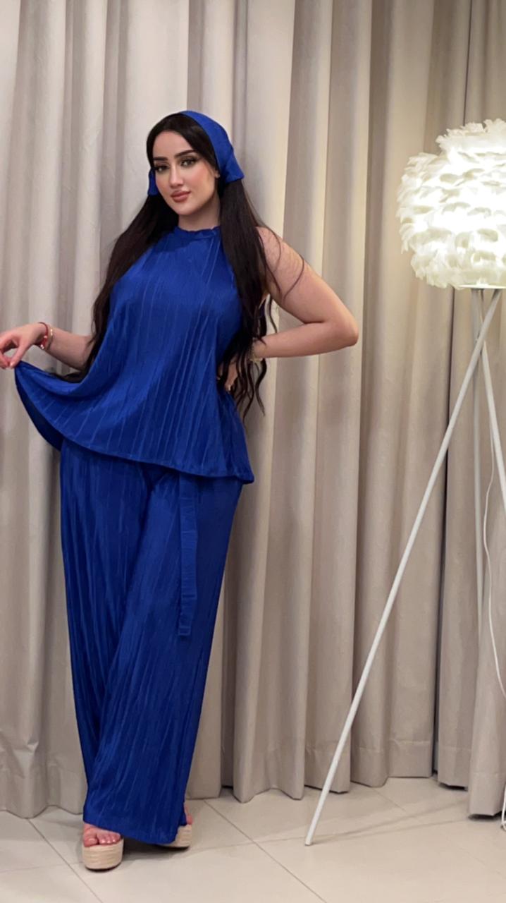 Blouse and pants view 5