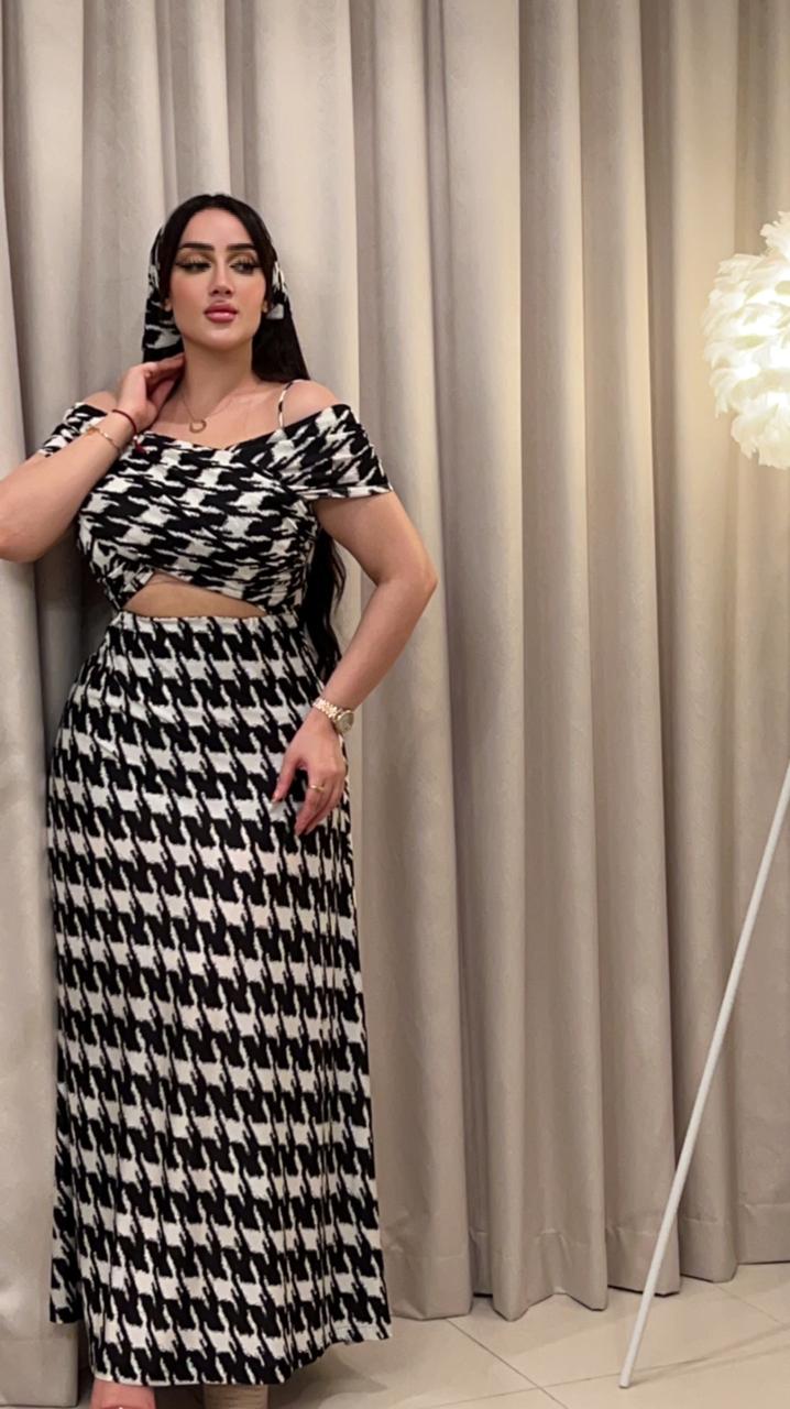 Soft dress with a modern cut view 1