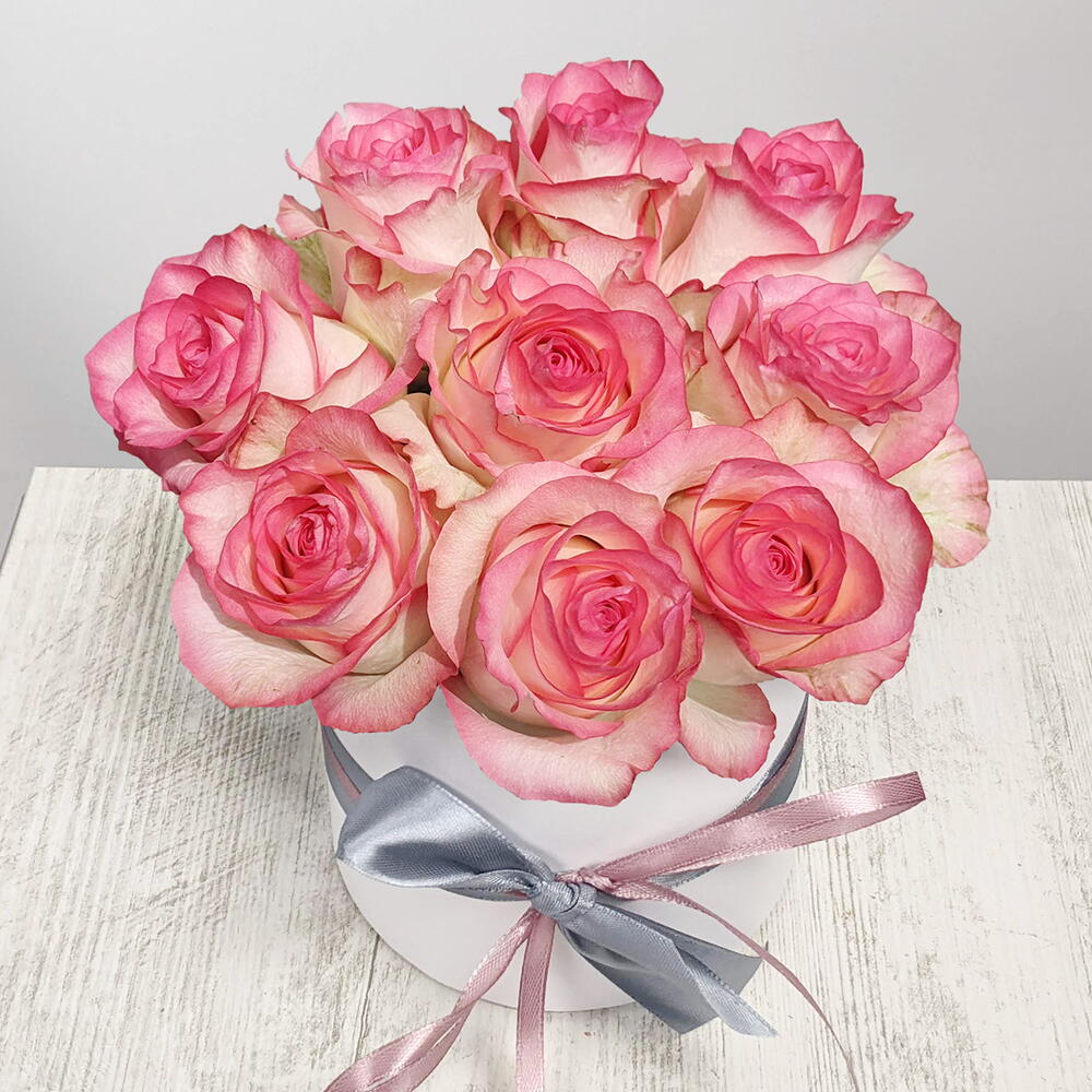 "Box with Pink roses view 5