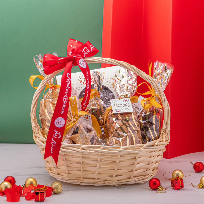 Medium Gift Basket Hamper | Christmas Hamper view 2