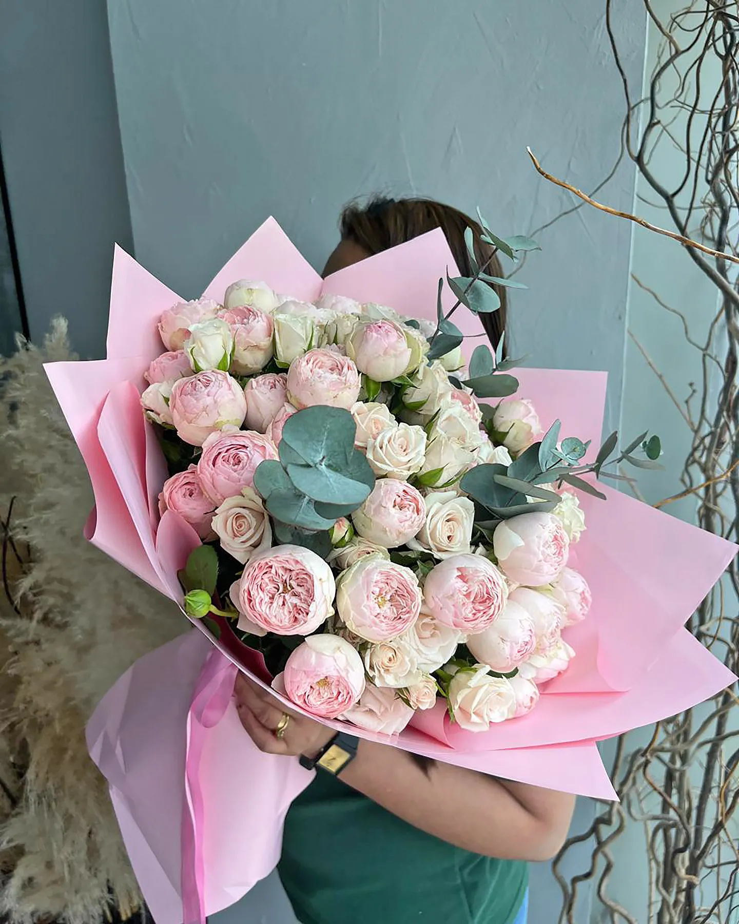 Rose bouquet with peony roses My Pudding view 1