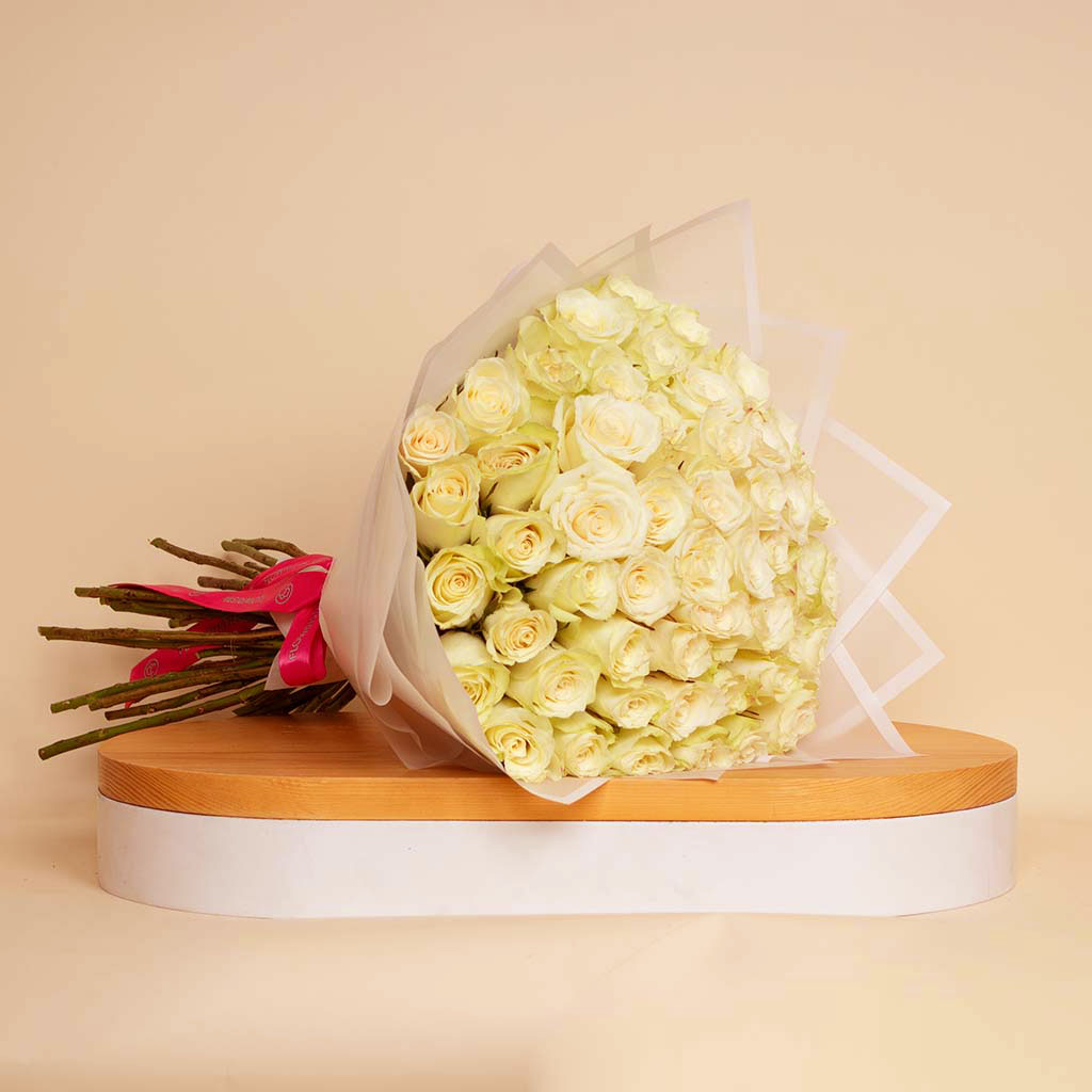 50 white roses view 1