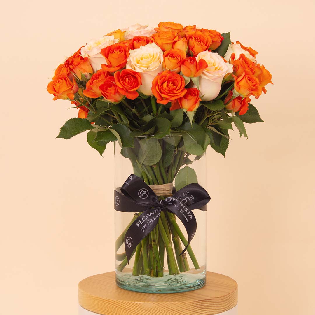 Flowrista | Bouquet of Simon & Orange Roses view 1