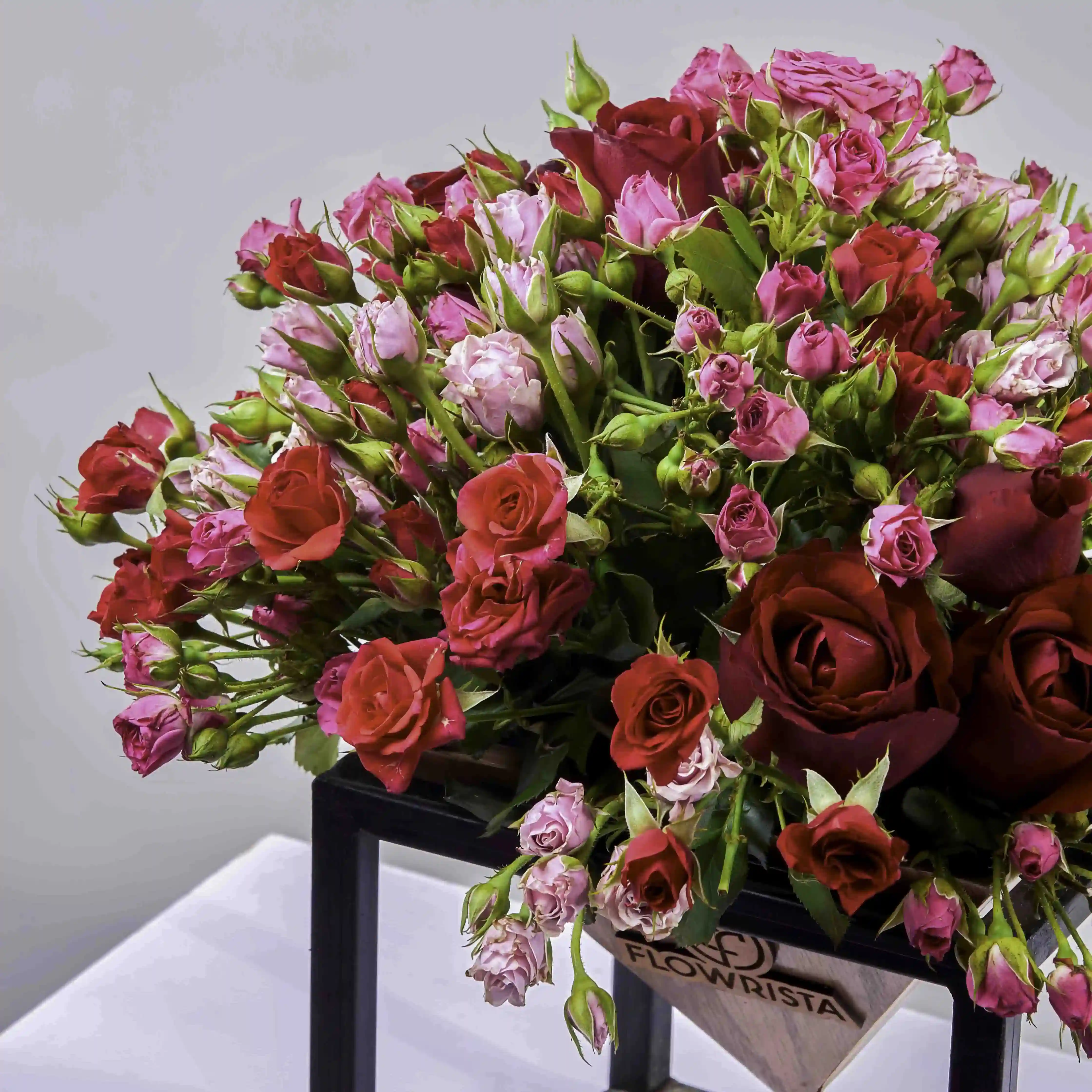 Flowrista | Flory Baby Roses view 4