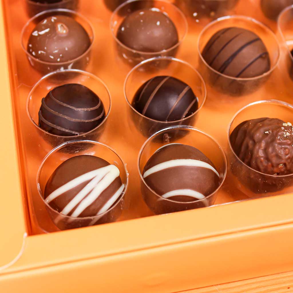 Patchi Box of 20 Pieces, Les Gourmets view 5