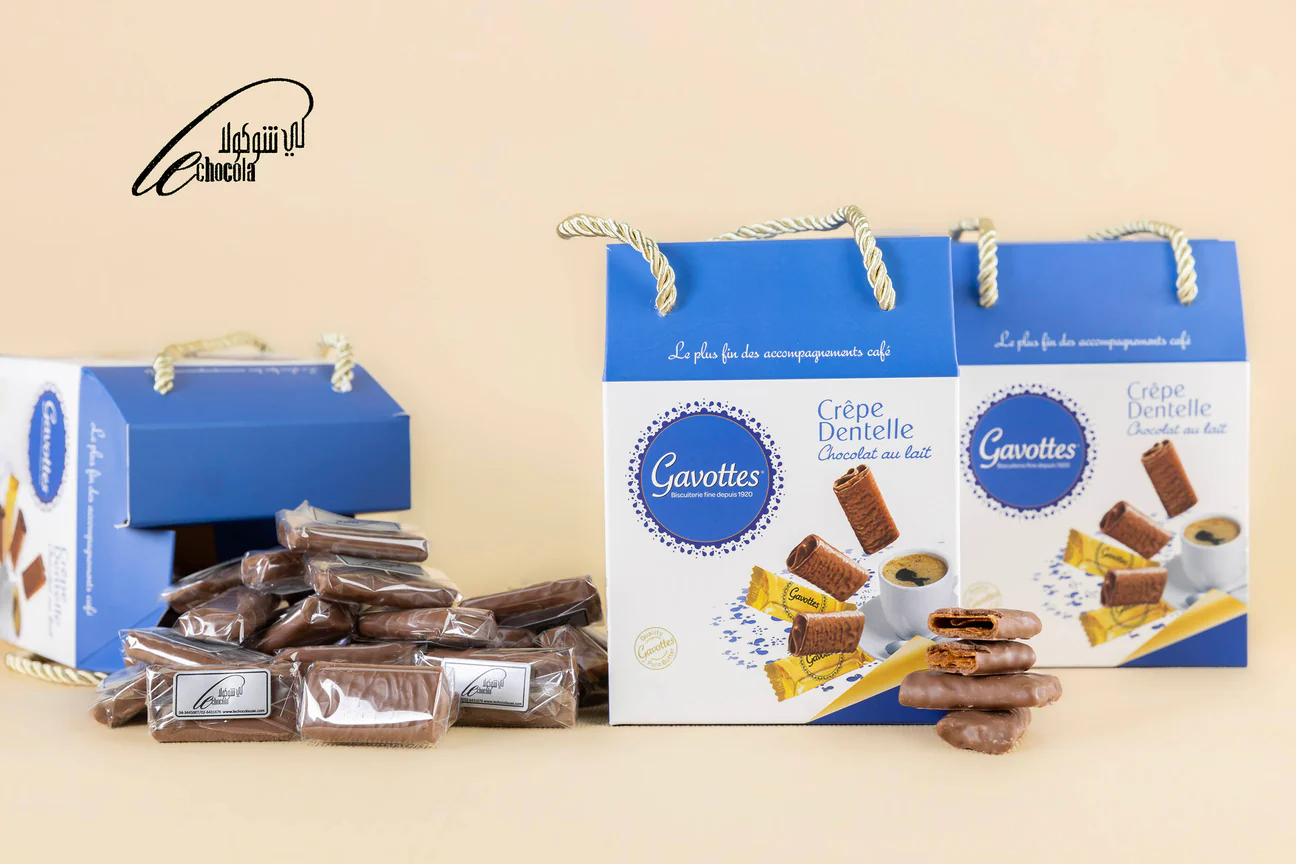 Gavottes with chocolate with lily plant view 6