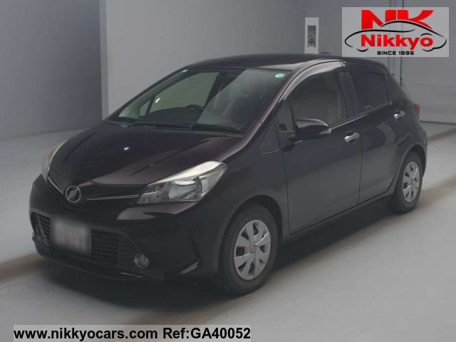 Тойота Витц на Английском