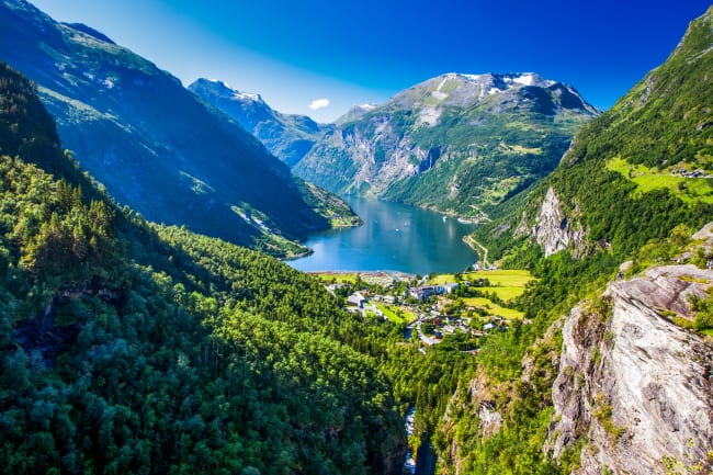 lesund  Geirangerfjorden