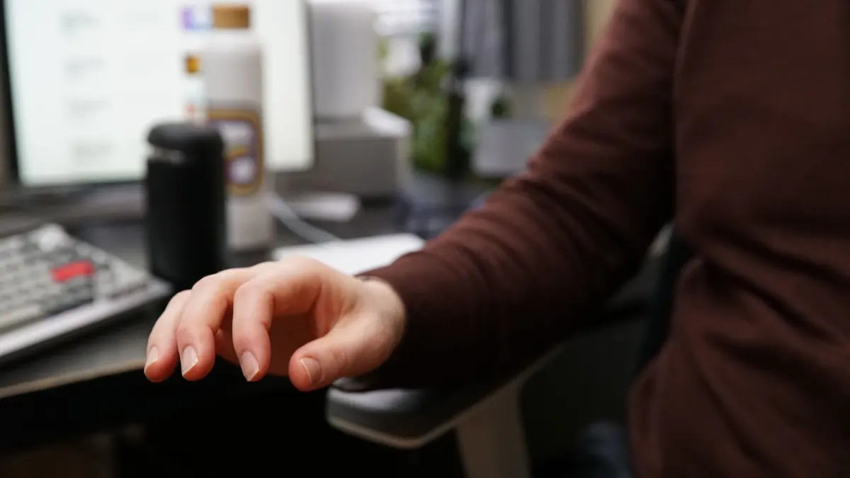 vision pro hand gesture