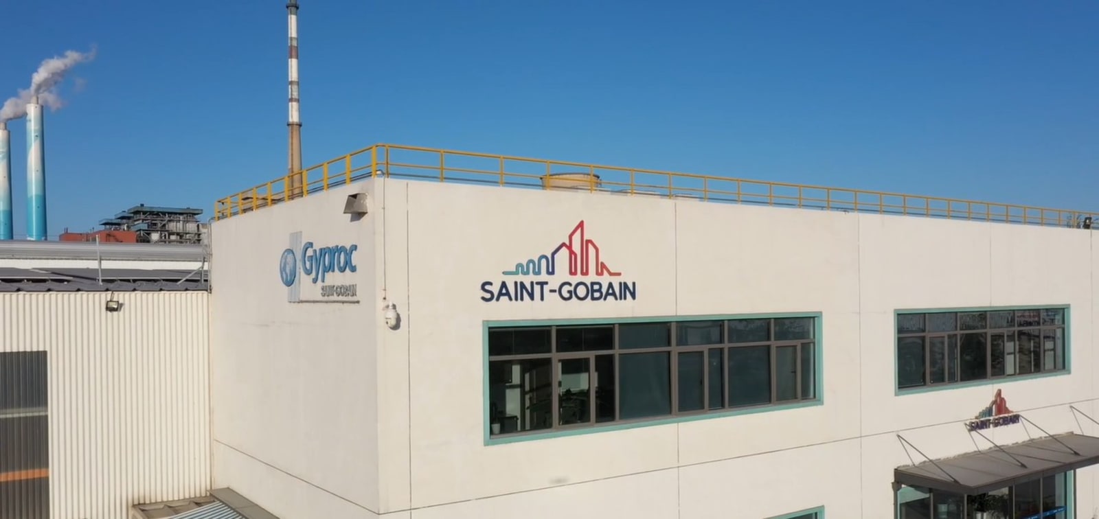 HSBC: Saint-Gobain Customer Story