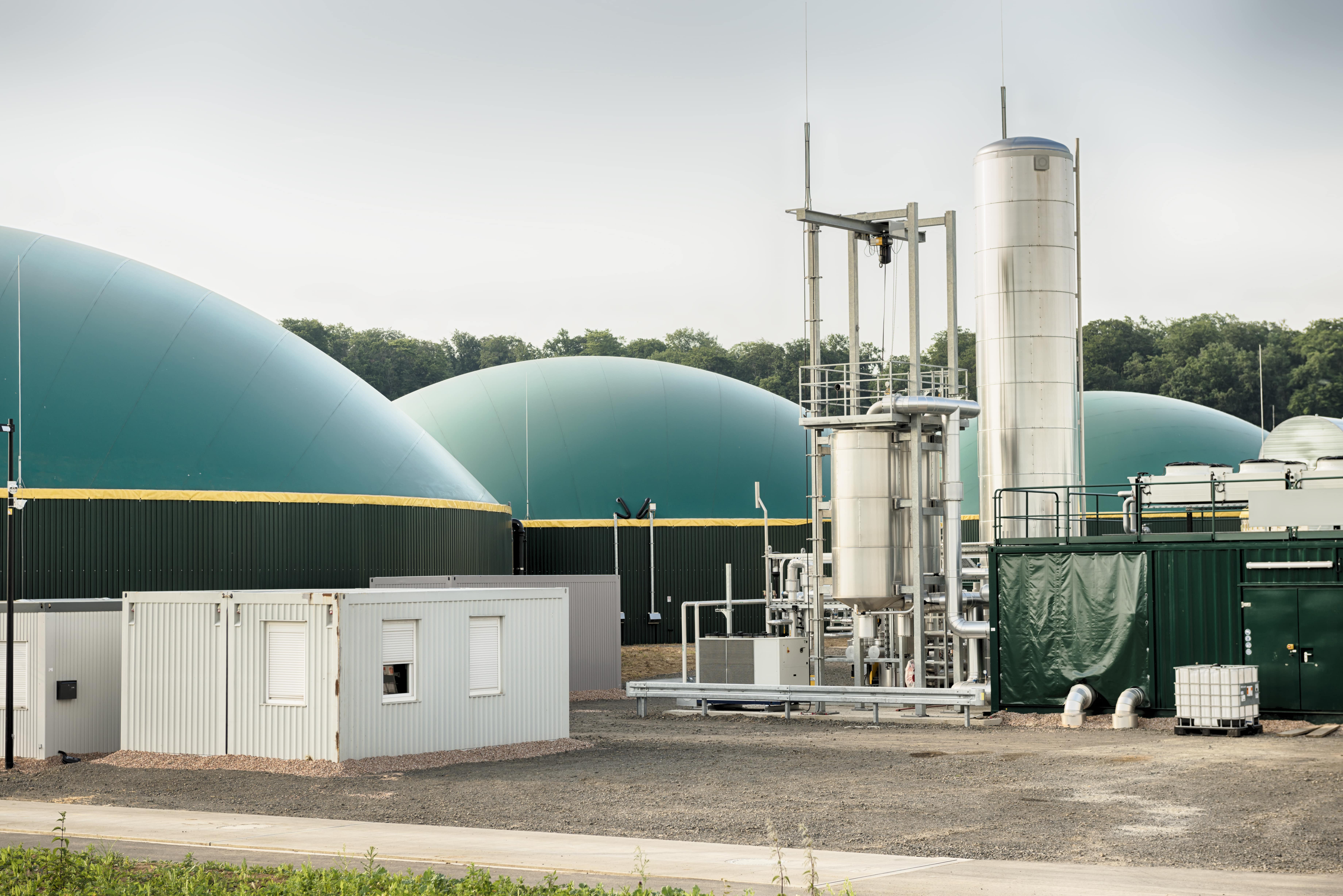Explore how Aqoza’s cutting-edge filtration systems—featuring activated coconut carbon and biological scrubbing—offer efficient solutions for biogas sweetening, odour control, and corrosion prevention.