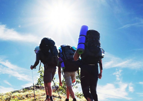 trekking