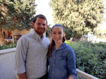 headshot of Ben and Ellie Menora