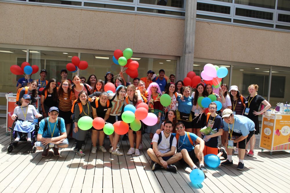 YBY2: July 24: Volunteering with Eichi Lov, Weitzman Science Institute &amp; Beit Izzy Shapiro!