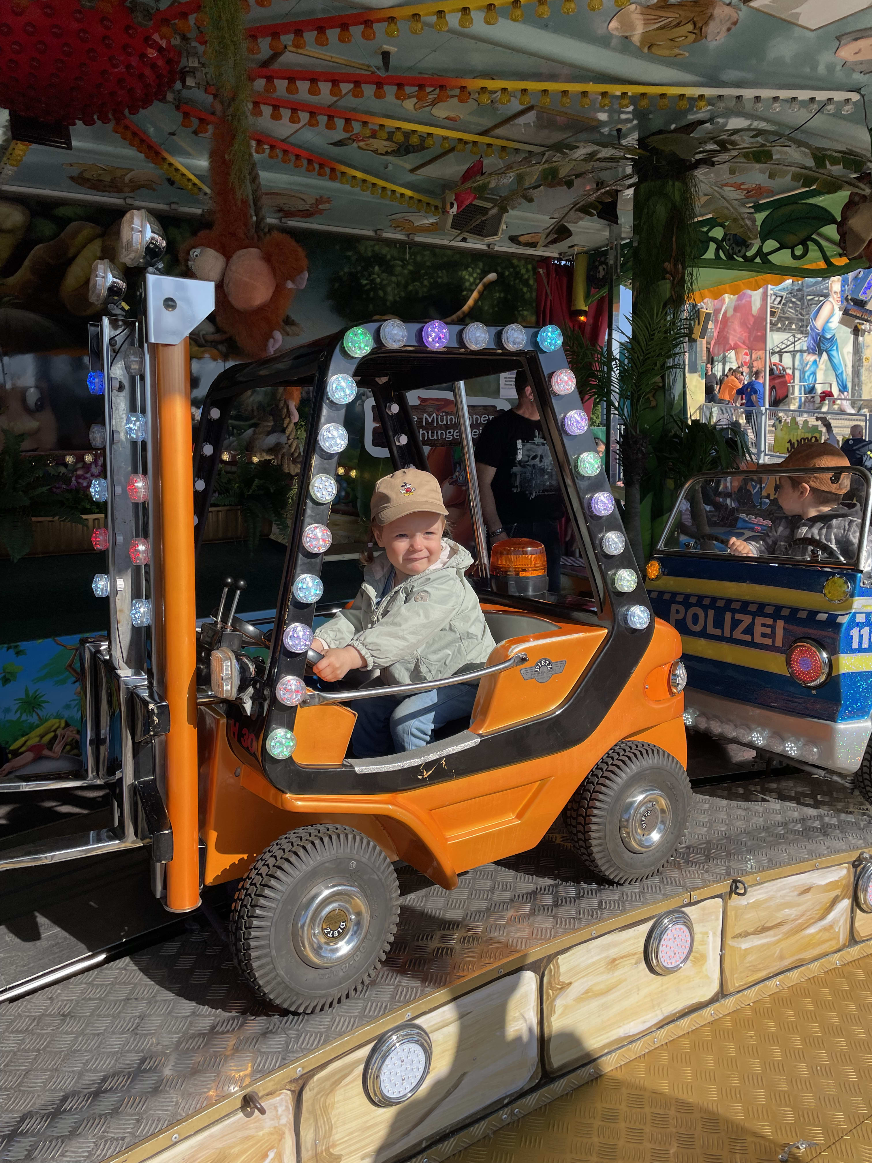 Весенний праздник