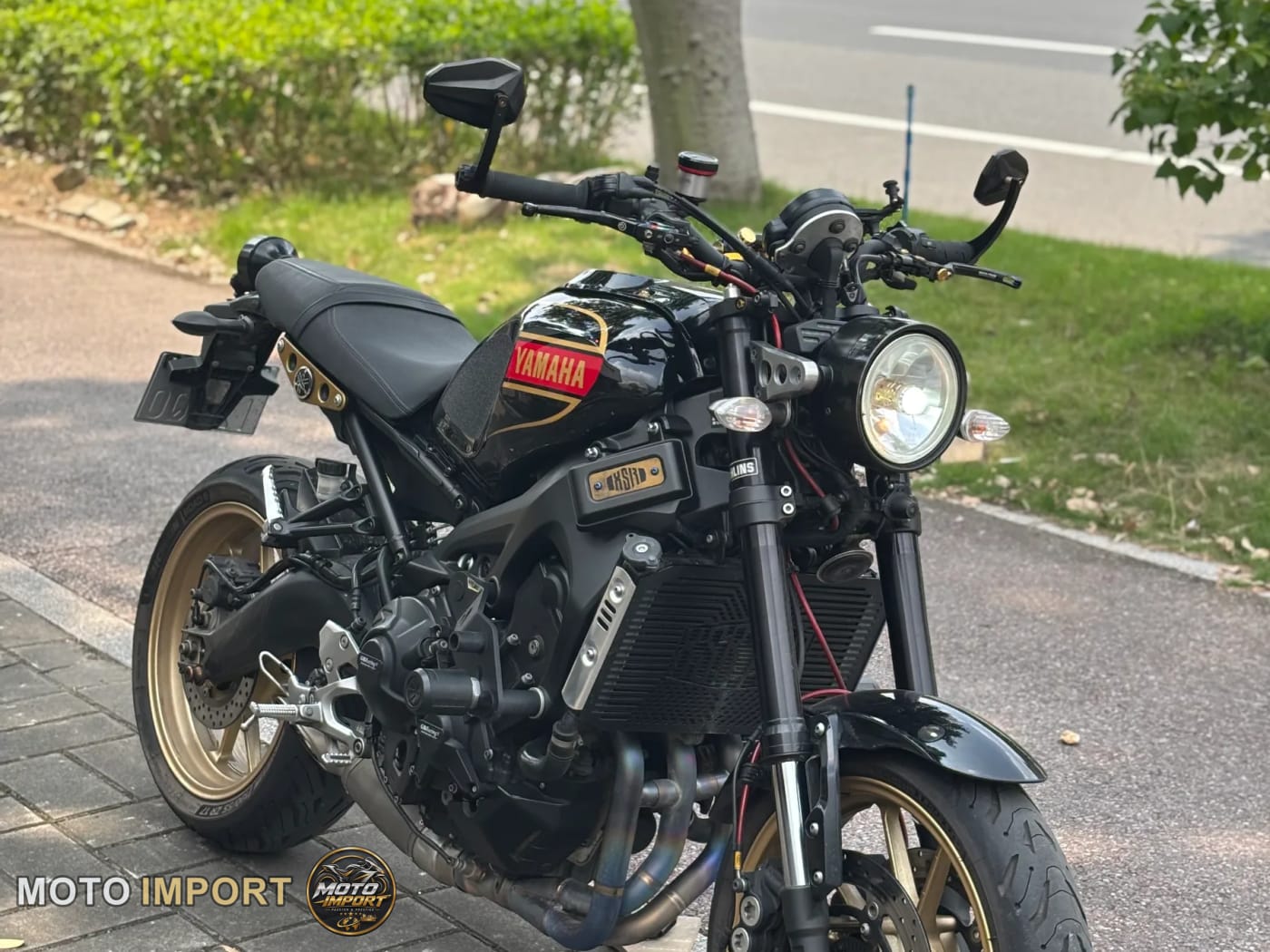 Yamaha XSR900 2022 - 3/4 avant droit