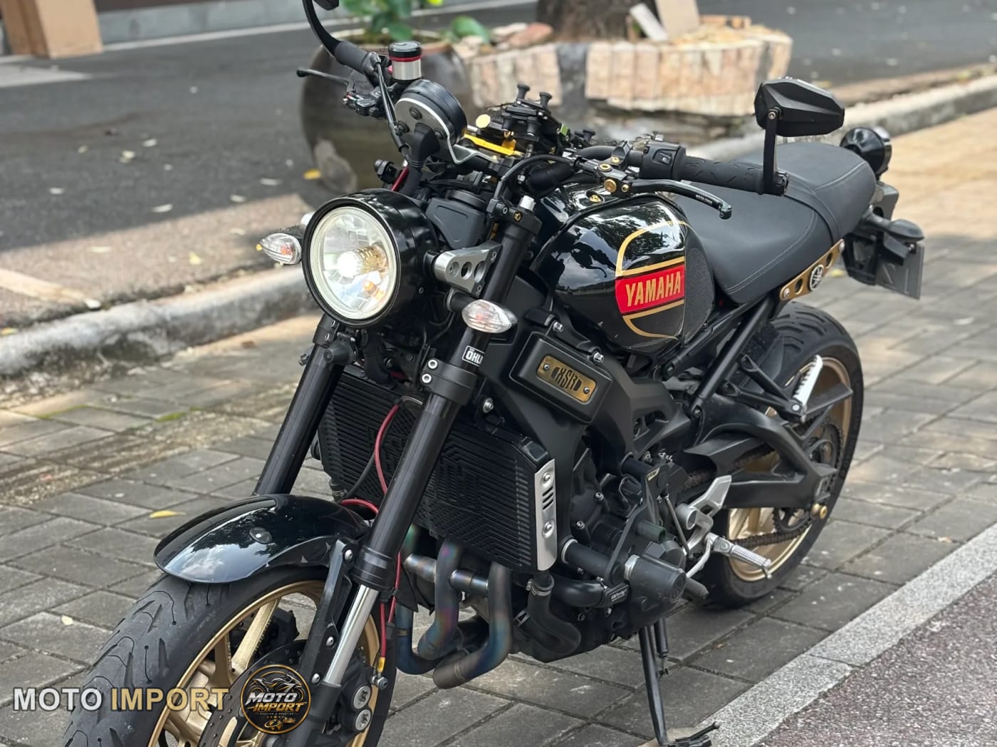 Yamaha XSR900 2022 - 3/4 avant droit