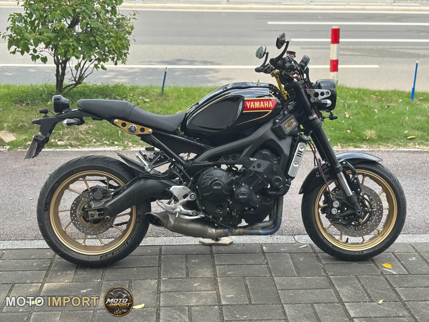 Yamaha XSR900 2022 - Profil droit