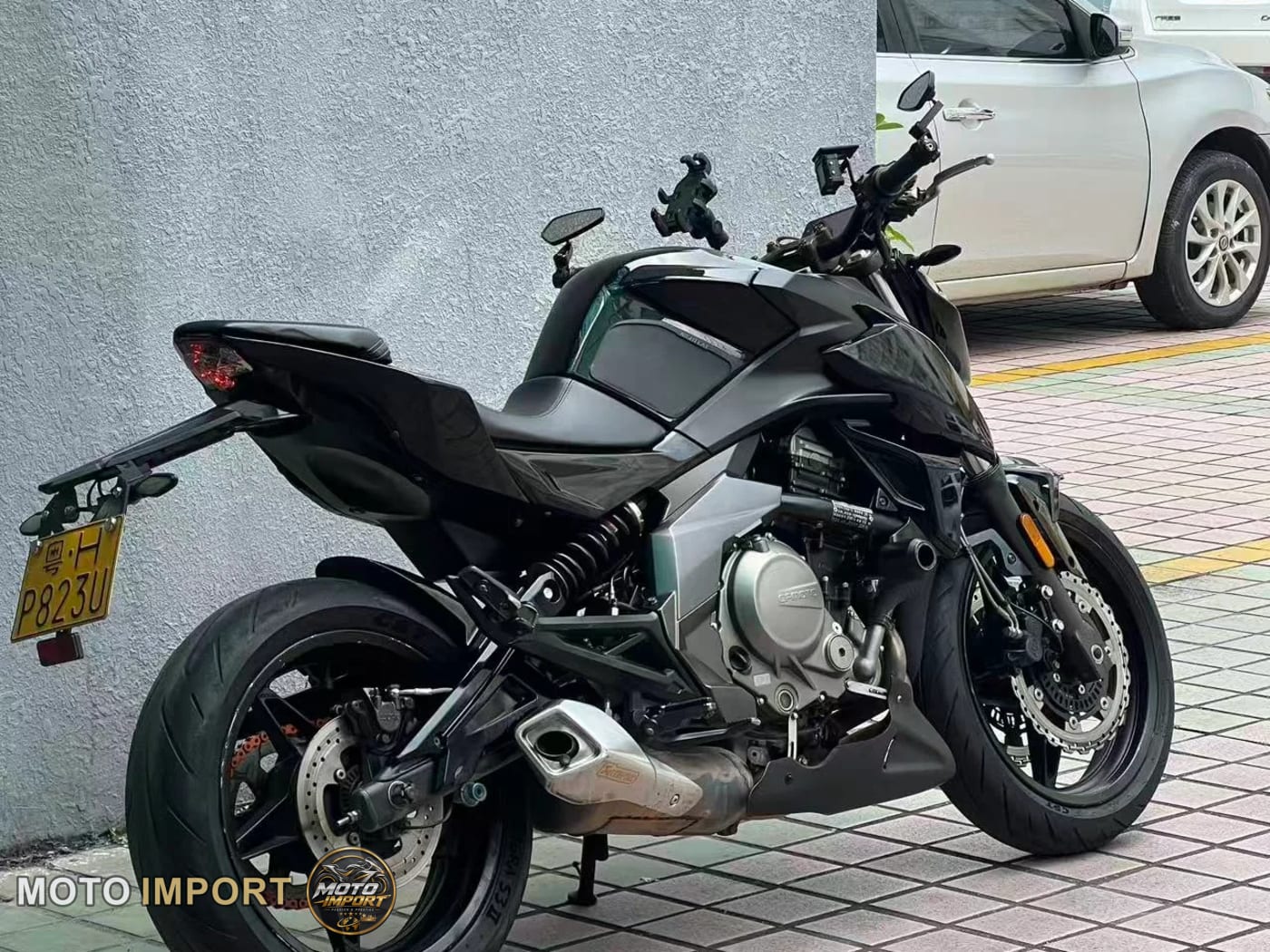 CFMoto 650NK 2020 - 3/4 arrière gauche