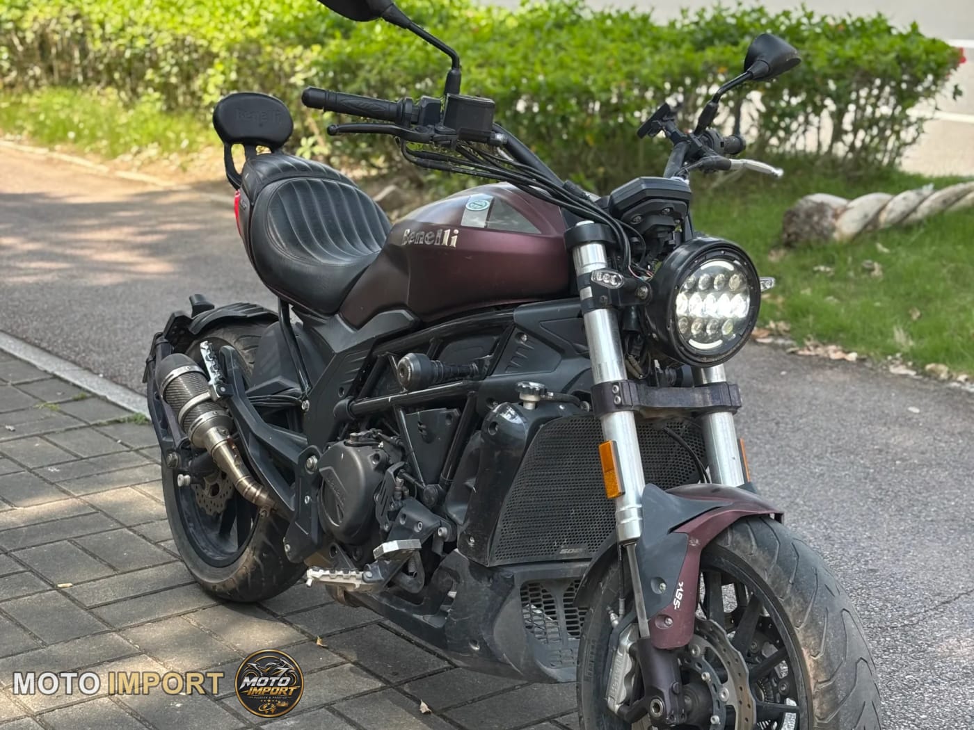 Benelli 502C 2019 - 3/4 avant droit