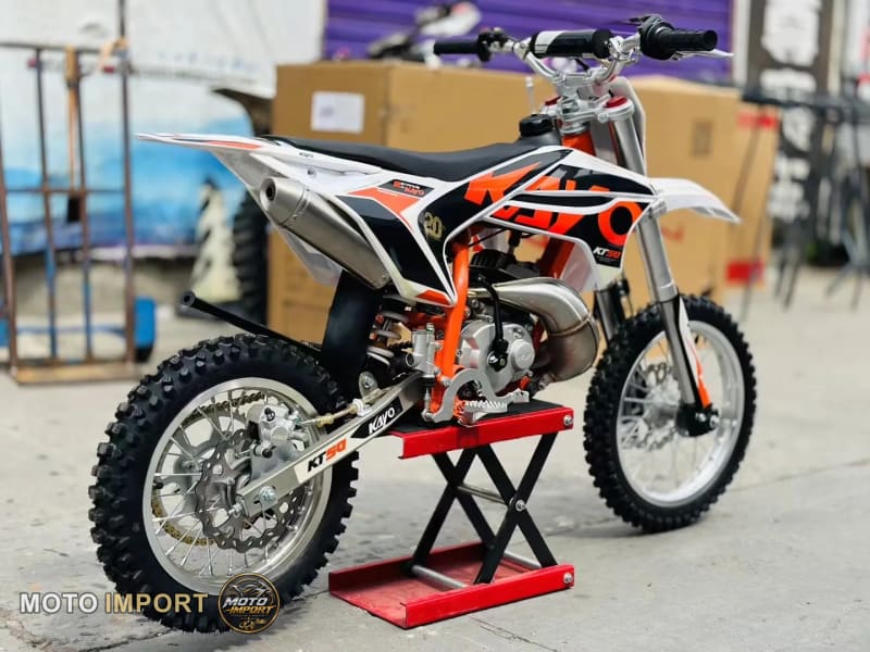 Kayo KT50 2026 - 3/4 arrière gauche