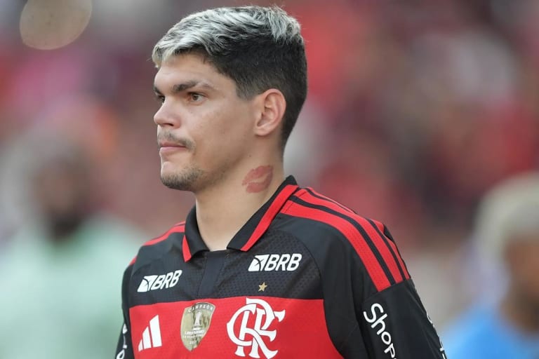 Flamengo recupera Ayrton Lucas para duelo decisivo na Libertadores mas mantém desfalques importantes
