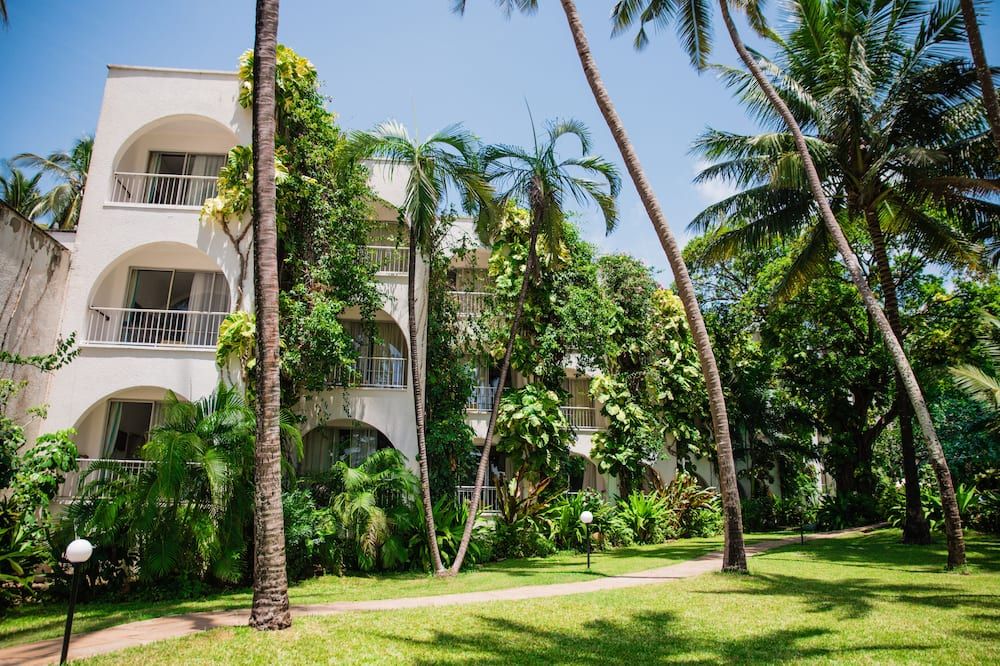 Plaza Beach Hotel