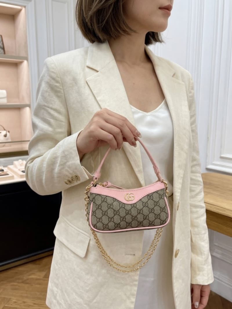 Gucci GG Supreme Kanvas Pembe Deri Detaylı Zincirli Mini Çanta - 1