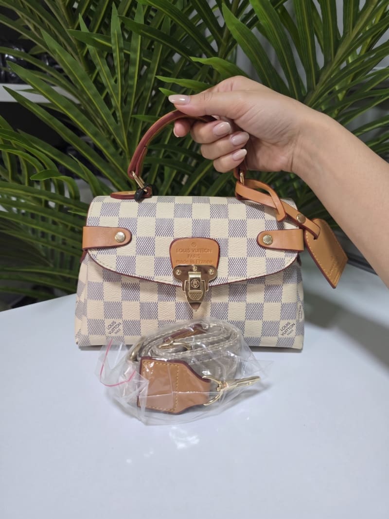 Louis Vuitton İkonik Damier Azur Desenli Ferah Klasik El ve Çapraz Çanta - Altın Kilit Detaylı - 1