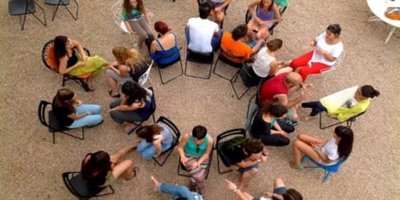 L'apporte Bonheur : l'auberge culturelle altermondialiste