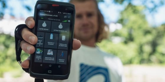 L'appli Plastic Origins mobilise les citoyens contre la pollution plastique