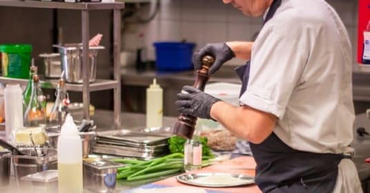 &Repeat : comment revaloriser les emballages des restaurants à emporter
